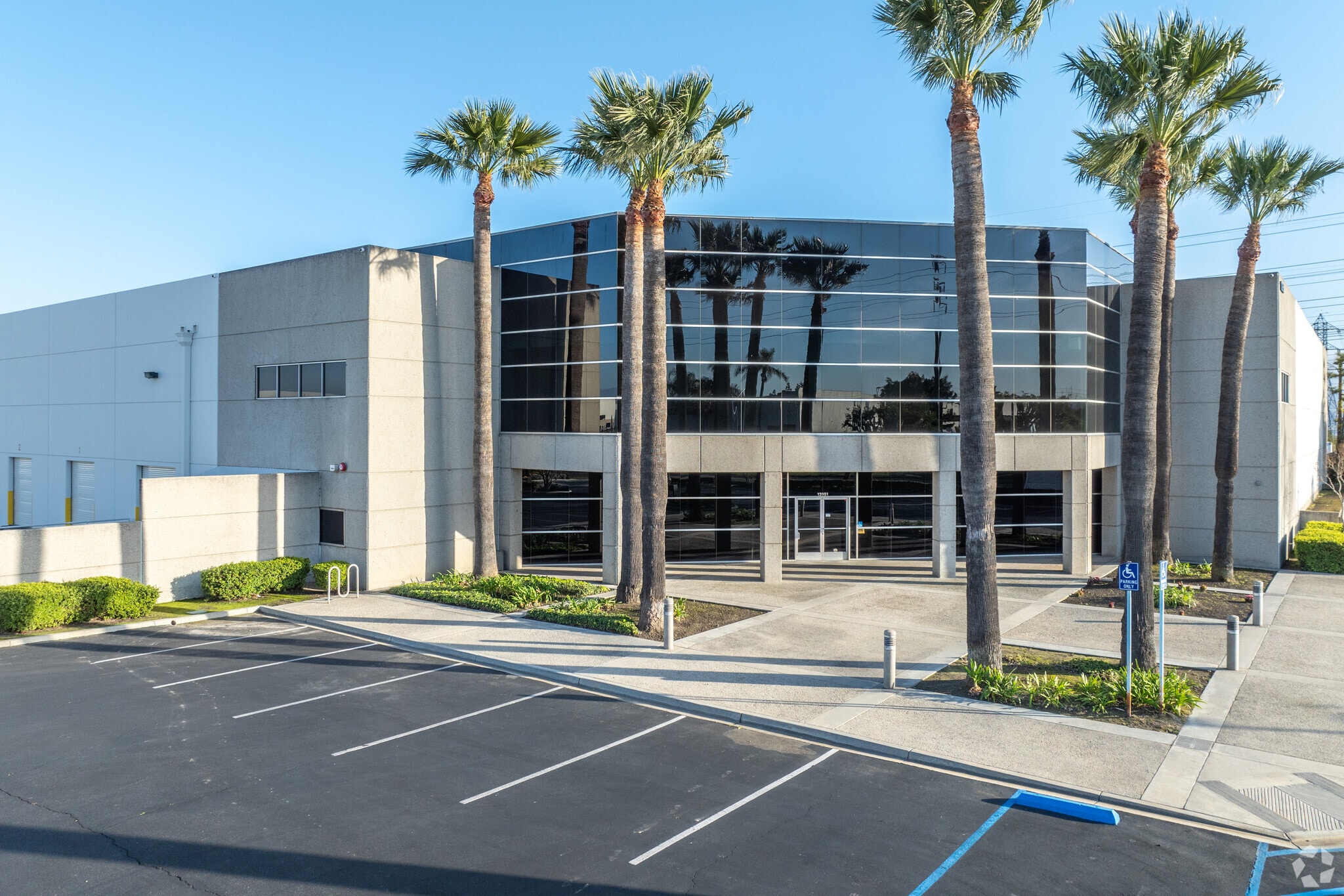 13951 Magnolia Ave, Chino, CA for lease Primary Photo- Image 1 of 6