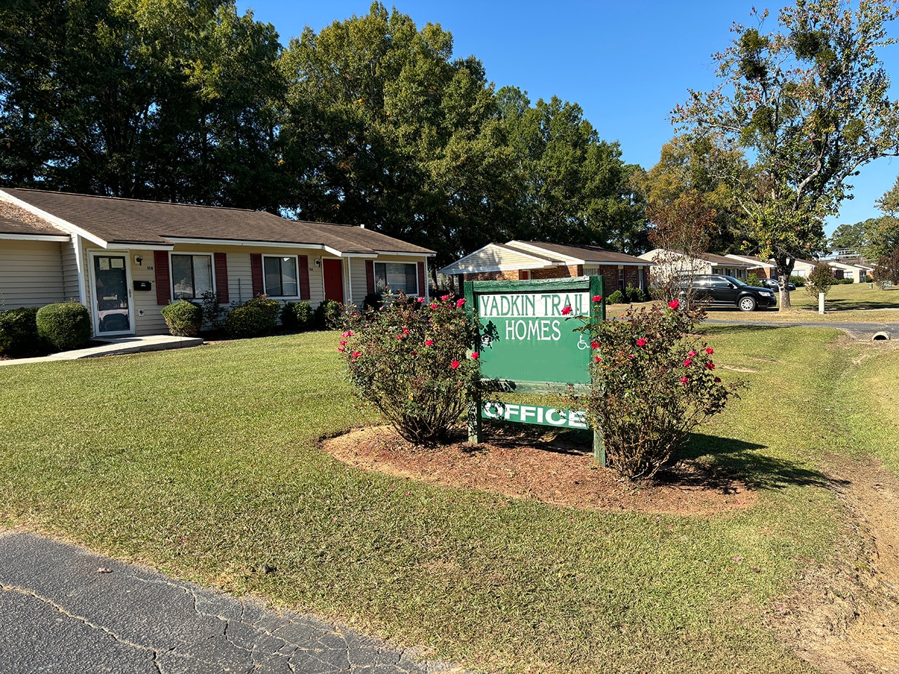 158 Yadkin Trl, Raeford, NC à vendre Photo principale- Image 1 de 9