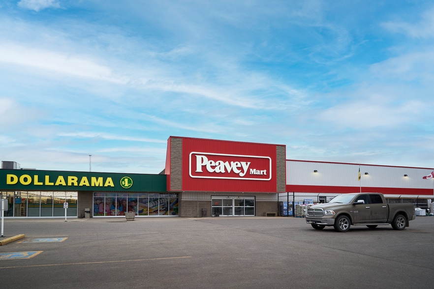 608 12th Ave E, Kindersley, SK à louer - Photo du bâtiment - Image 3 de 10
