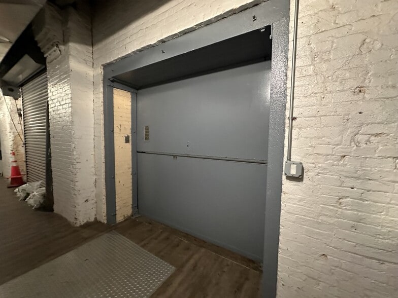 201-209 46th St, Brooklyn, NY for sale - Interior Photo - Image 2 of 7