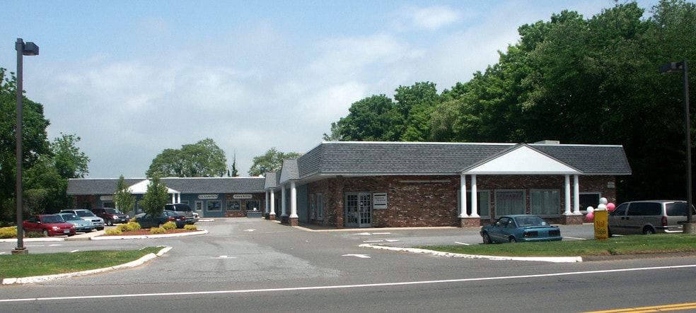 51 Boston Post Rd, Madison, CT for lease - Primary Photo - Image 1 of 4
