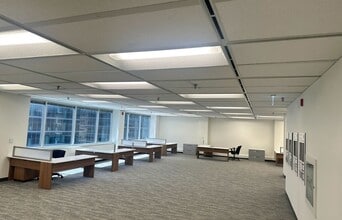 1 Richmond St W, Toronto, ON à louer Photo intérieure- Image 2 de 6