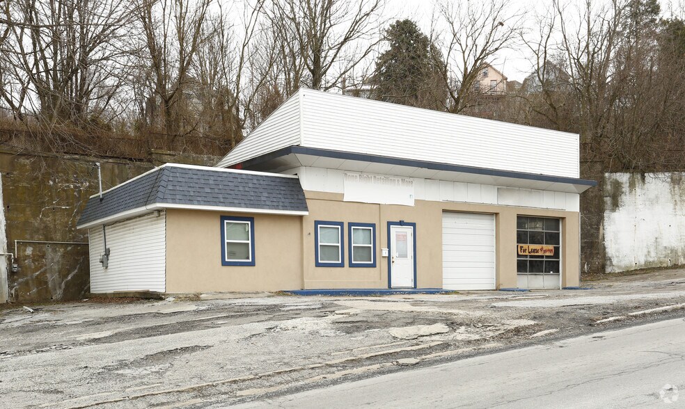 1 Broadway St, Brownsville, PA à vendre - Photo du bâtiment - Image 3 de 5