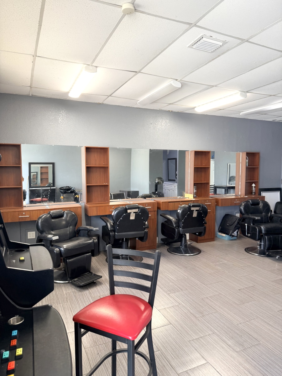 1410-1412 N 25th St, Fort Pierce, FL for lease Interior Photo- Image 1 of 3