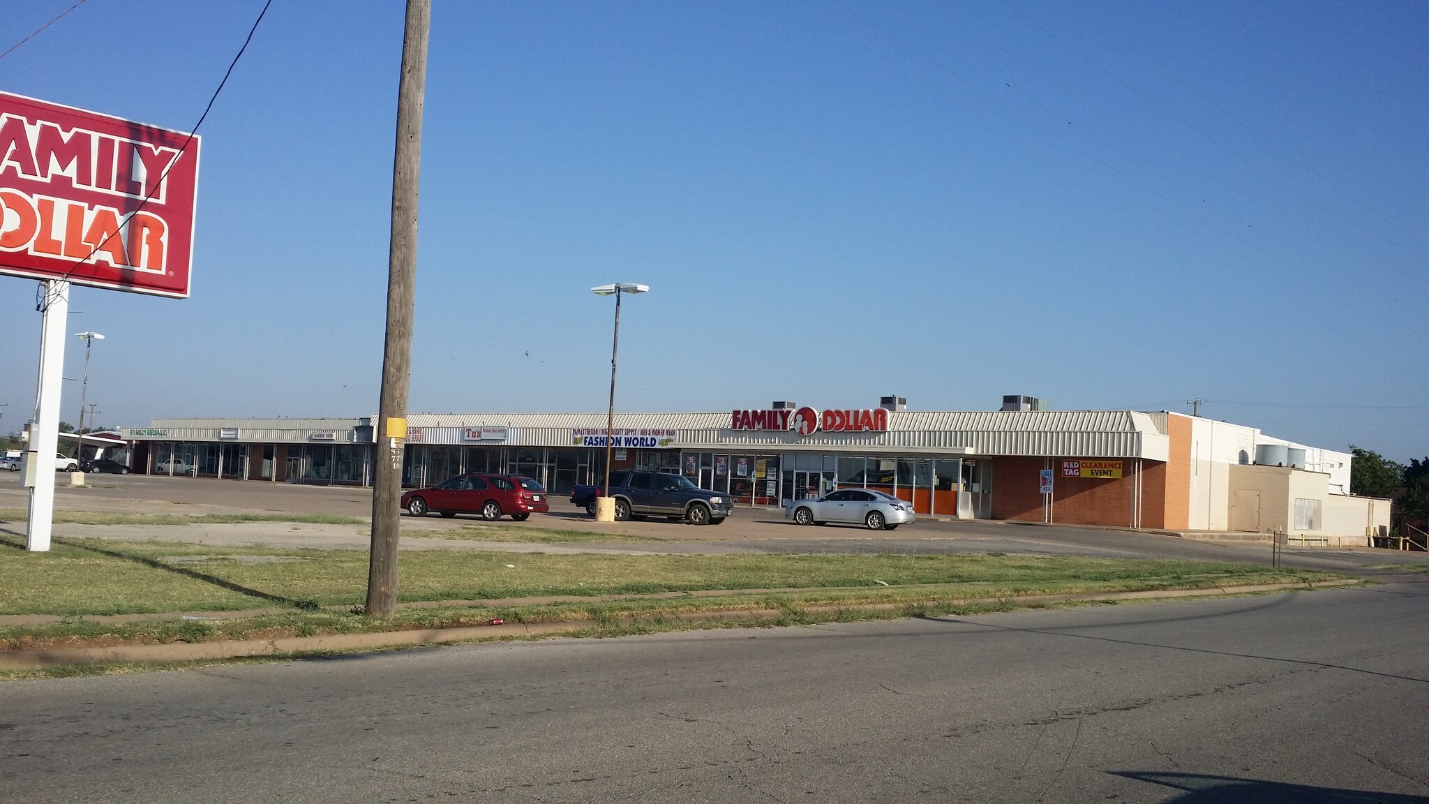 2700-2714 Old Iowa Park Rd, Wichita Falls, TX for sale Building Photo- Image 1 of 1