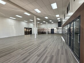 1933 E Gage Ave, Los Angeles, CA à louer Photo intérieure- Image 1 de 12