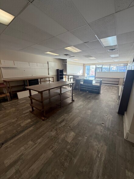 1326-1330 Main St, Worcester, MA à louer - Photo du bâtiment - Image 3 de 7