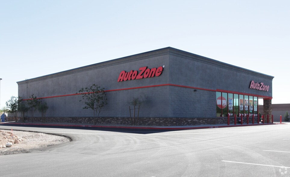 7490 S Rainbow Blvd, Las Vegas, NV à louer - Photo du bâtiment - Image 3 de 3