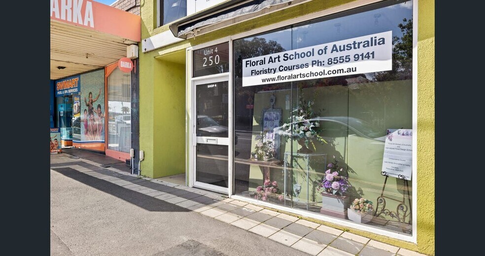250 Charman Rd, Cheltenham for sale - Primary Photo - Image 1 of 1
