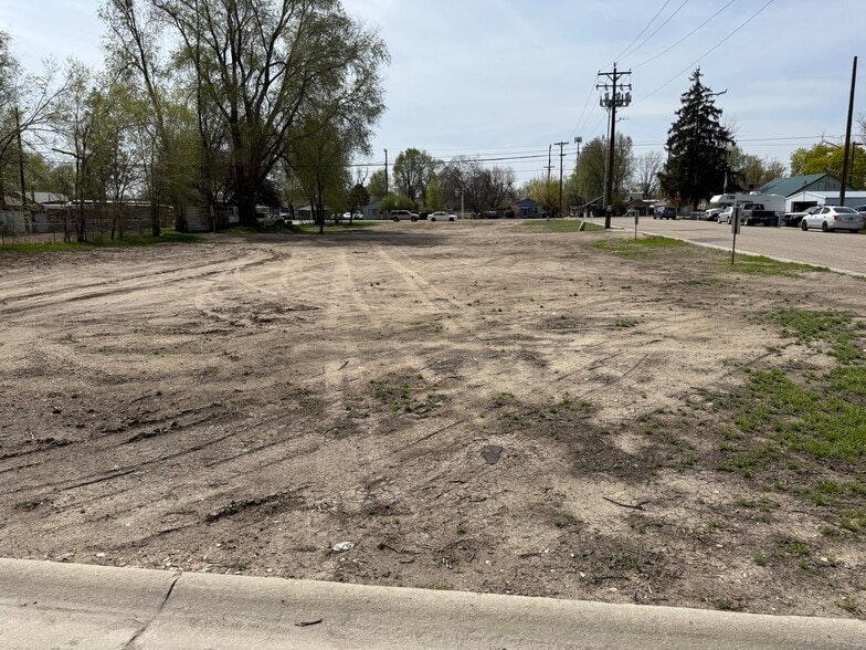 1st Street North, Nampa, ID for sale - Primary Photo - Image 1 of 2
