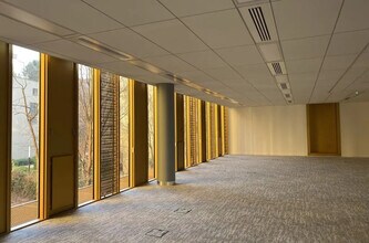 Office in Boulogne-Billancourt for lease Interior Photo- Image 1 of 1