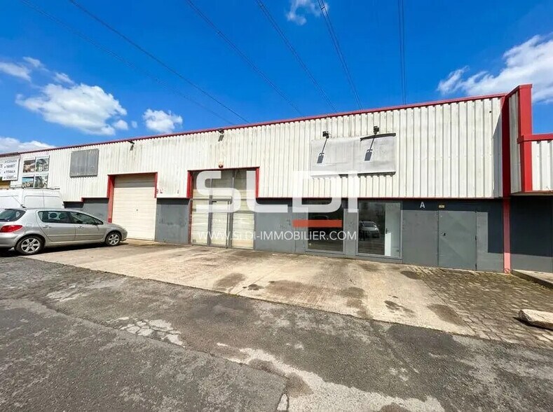 Impasse Des 3 Pierres, Civrieux-d'Azergues à louer - Photo du bâtiment - Image 1 de 5