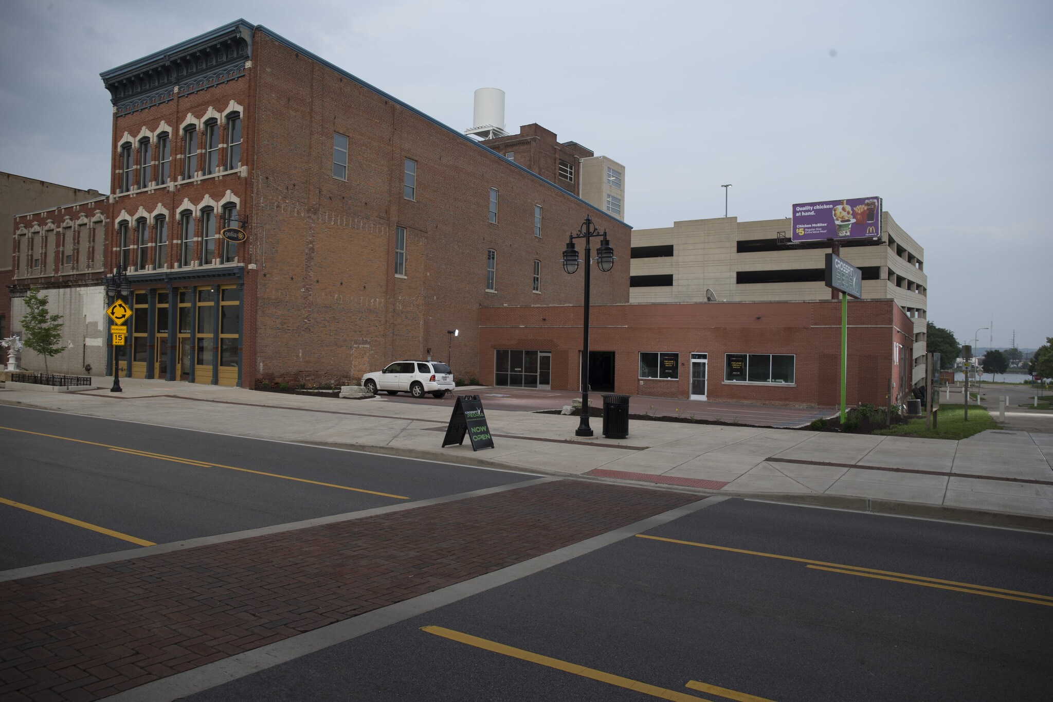 428 SW Washington St, Peoria, IL for lease Primary Photo- Image 1 of 13