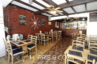 Plus de détails pour 17 Poulton St, Fleetwood - Commerce de détail à louer