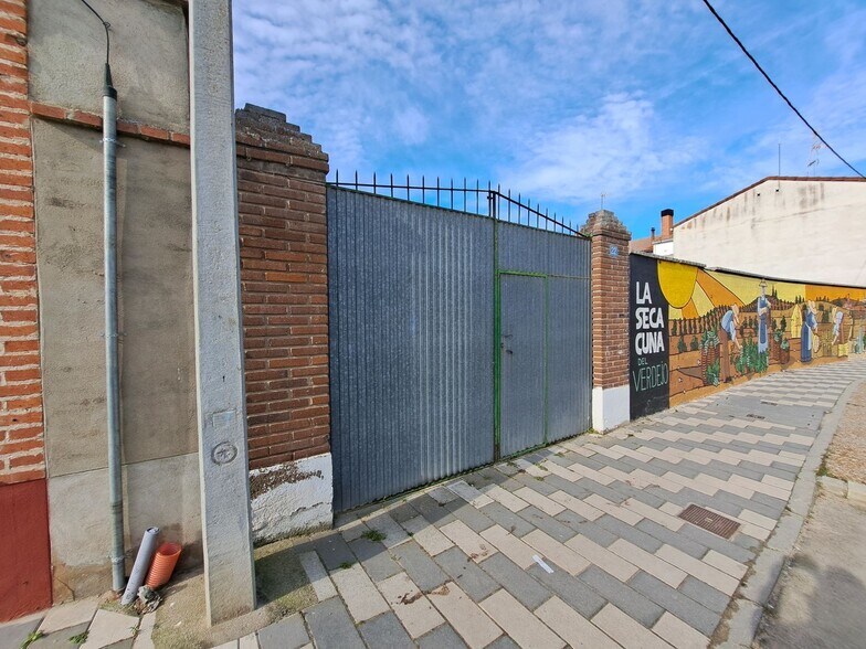 Tomás, 22, La Seca, Valladolid à vendre - Photo du bâtiment - Image 3 de 16