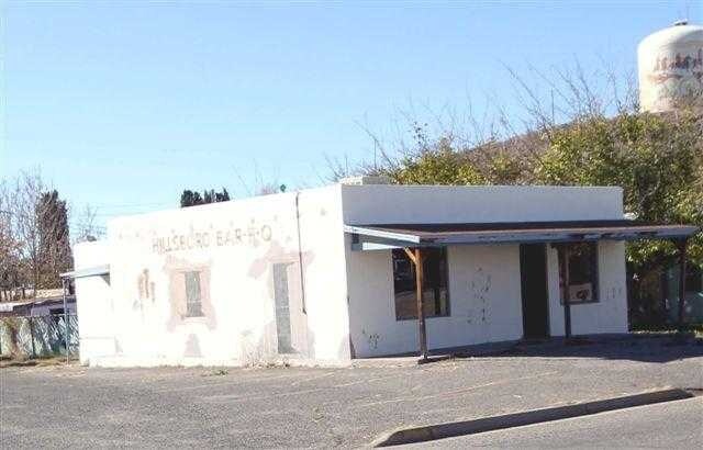 Portefeuille de 3 propriétés à vendre sur LoopNet.ca - Photo principale - Image 3 de 3
