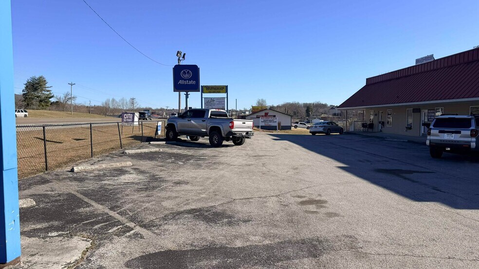 3175 Appalachian Hwy, Jacksboro, TN à vendre - Photo du bâtiment - Image 2 de 14
