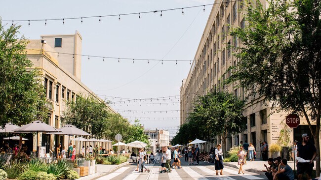 Plus de détails pour 777 S Alameda St, Los Angeles, CA - Commerce de détail à louer