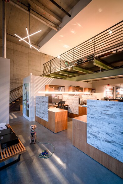 3046 17th Ave W, Seattle, WA à louer - Photo intérieure - Image 2 de 45