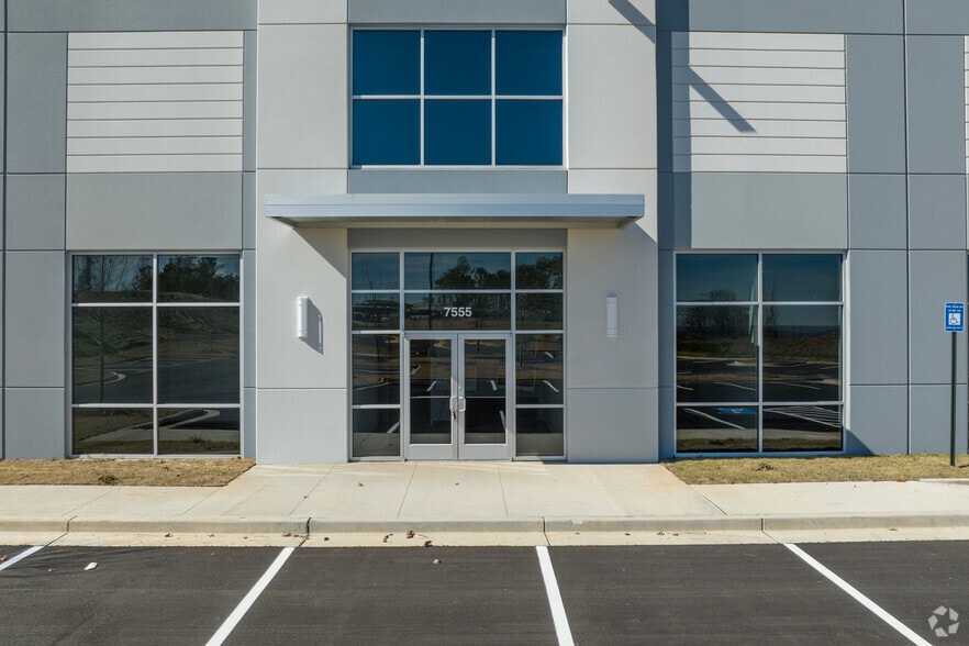 7805 White Rd, Austell, GA for sale - Building Photo - Image 3 of 5
