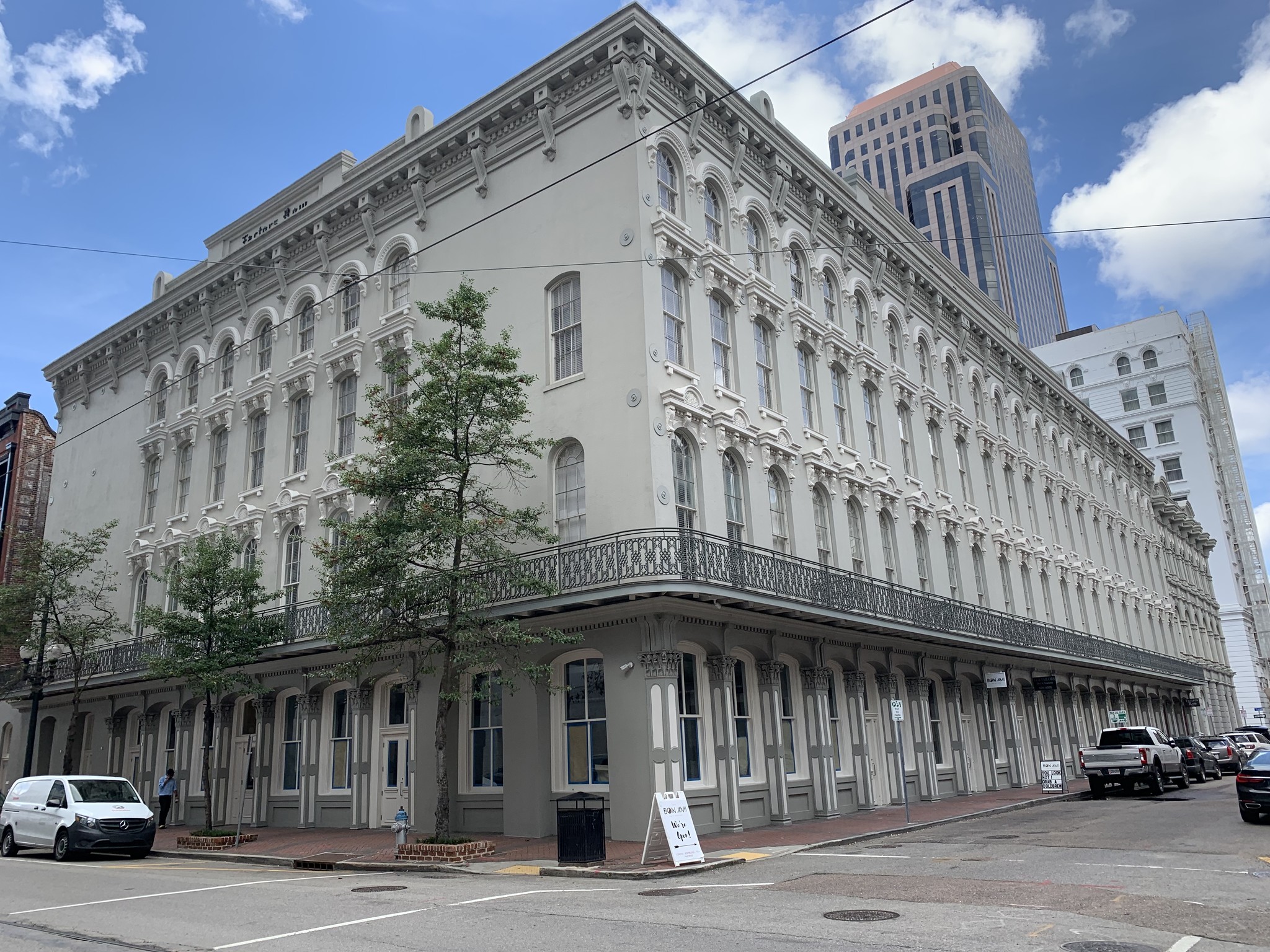 800-828 Perdido St, New Orleans, LA à louer Photo du bâtiment- Image 1 de 12