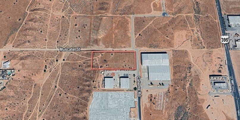 Muscatel Street & Caliente Road, Oak Hills, CA à vendre Photo du bâtiment- Image 1 de 4