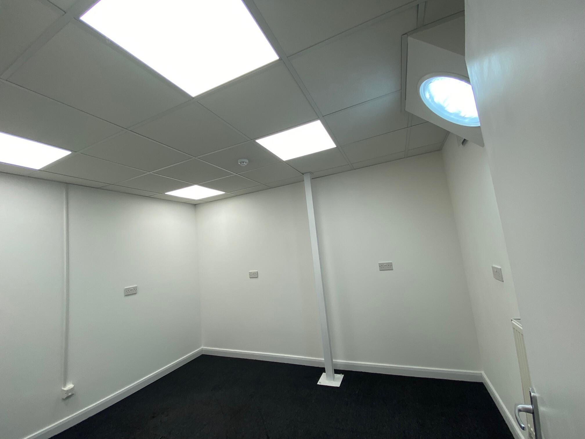 12 Deer Park Rd, London for lease Primary Photo- Image 1 of 16