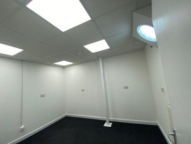 More details for 12 Deer Park Rd, London - Flex, Industrial for Lease