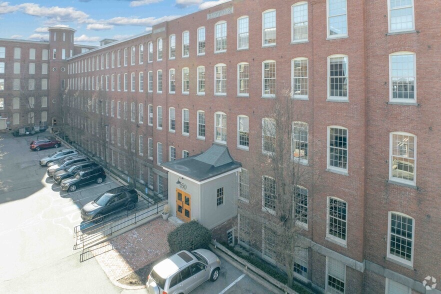 650 Suffolk St, Lowell, MA à louer - Photo du bâtiment - Image 3 de 5