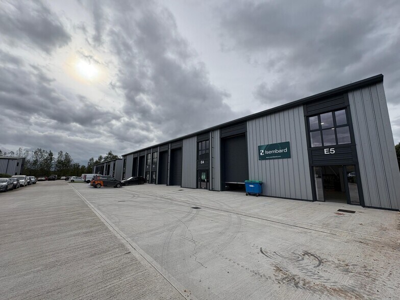 E1-E5 Exeter Rd, Bradninch à louer - Photo du bâtiment - Image 3 de 3