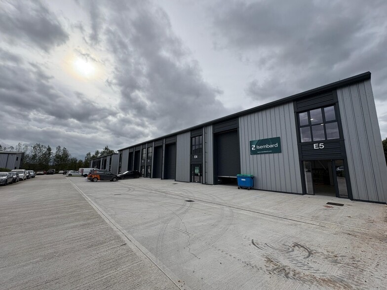 E1-E5 Exeter Rd, Bradninch à louer - Photo du bâtiment - Image 3 de 3