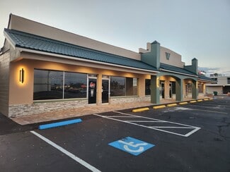 Plus de détails pour 131-141 S Courtenay Pky, Merritt Island, FL - Commerce de détail à louer