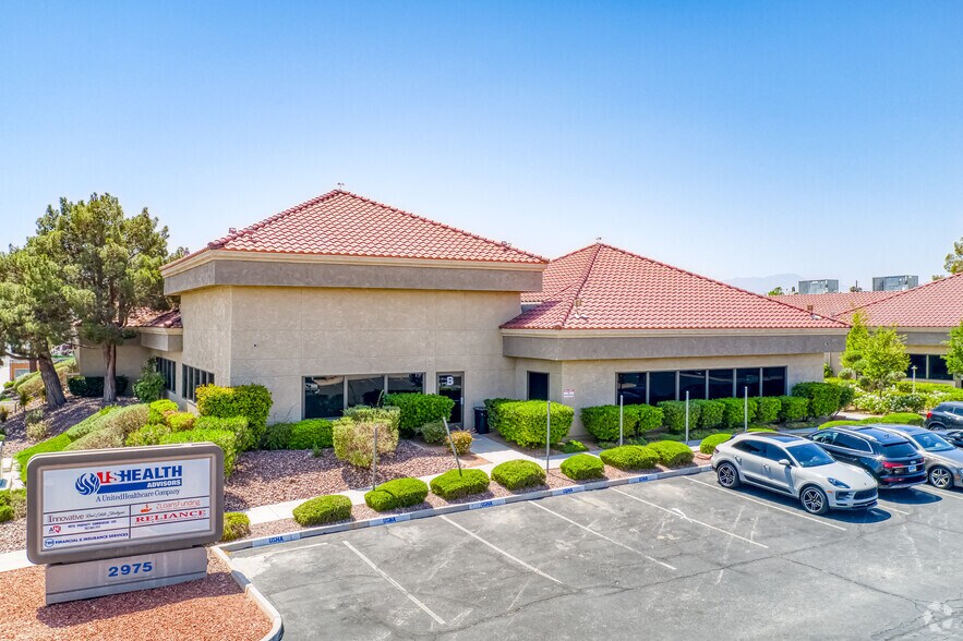 2975 S Rainbow Blvd, Las Vegas, NV à louer - Photo du bâtiment - Image 1 de 12