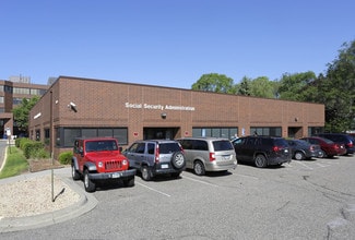 Plus de détails pour 3280 County Rd 10, Brooklyn Center, MN - Bureau à vendre