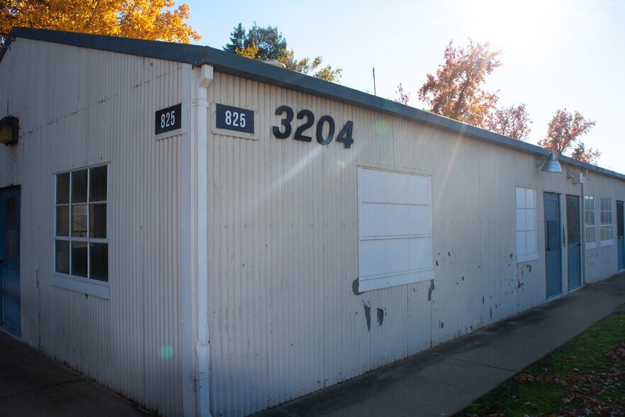3204 Palm St, Mcclellan, CA for lease - Building Photo - Image 2 of 9