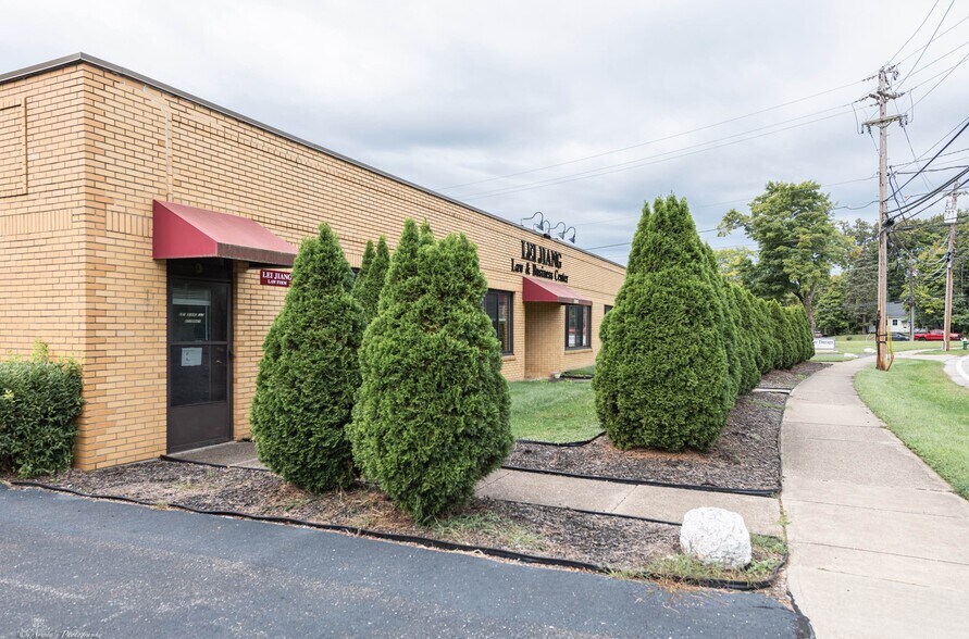 26943 Westwood Rd, Westlake, OH à louer - Photo du bâtiment - Image 3 de 18