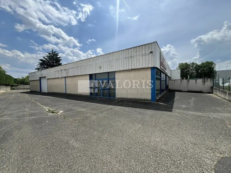 Flex dans Genay à louer - Photo du bâtiment - Image 1 de 6
