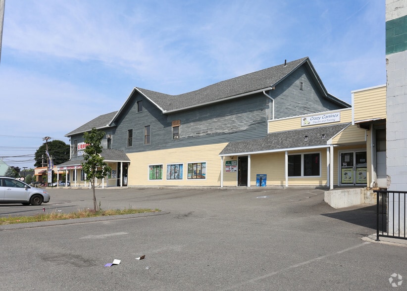 1100 Gorham St, Lowell, MA for lease - Building Photo - Image 1 of 7