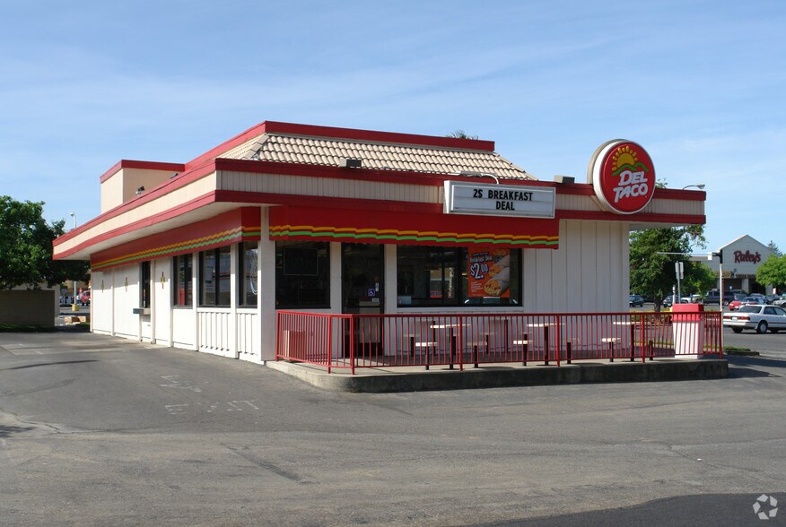 8894 Madison Ave, Fair Oaks, CA à vendre - Photo principale - Image 1 de 3