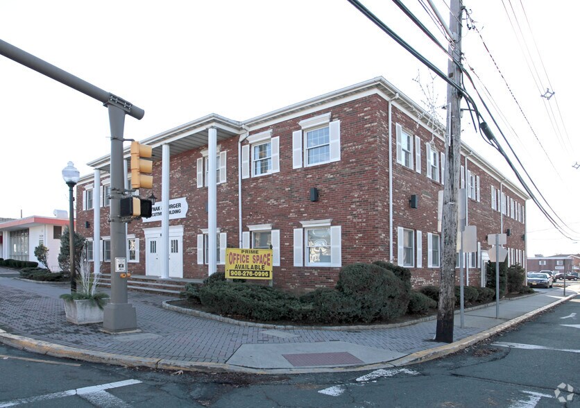 525 Boulevard, Kenilworth, NJ à louer - Photo du bâtiment - Image 3 de 7