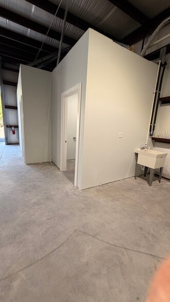 4557 Savannah Hwy, Ravenel, SC for lease - Building Photo - Image 3 of 37
