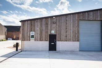 Gallows Ln, Swadlincote for lease Building Photo- Image 2 of 2