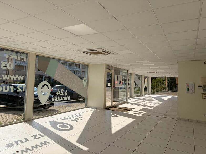 1 Boulevard De L'Europe, Haguenau for lease - Interior Photo - Image 2 of 11