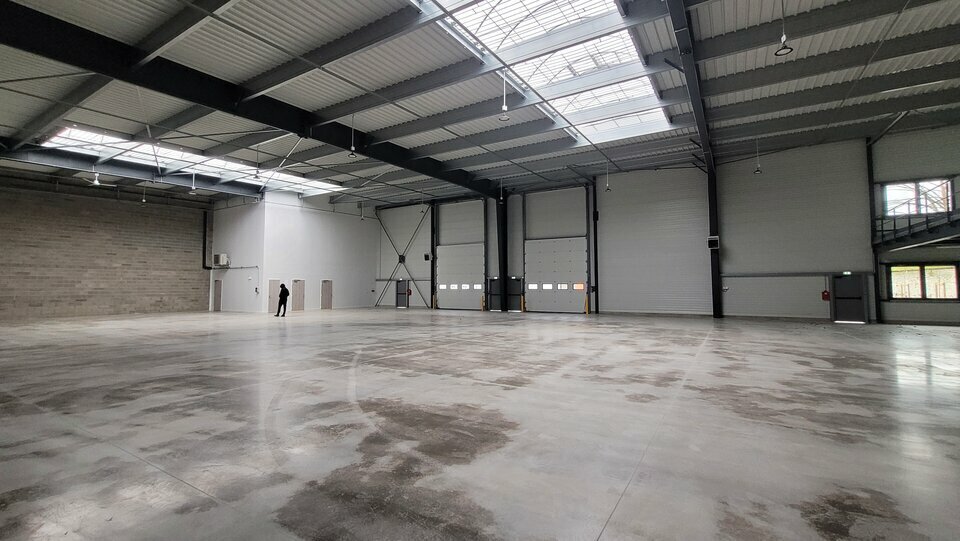 Flex in Le Petit-Quevilly for lease - Interior Photo - Image 2 of 11