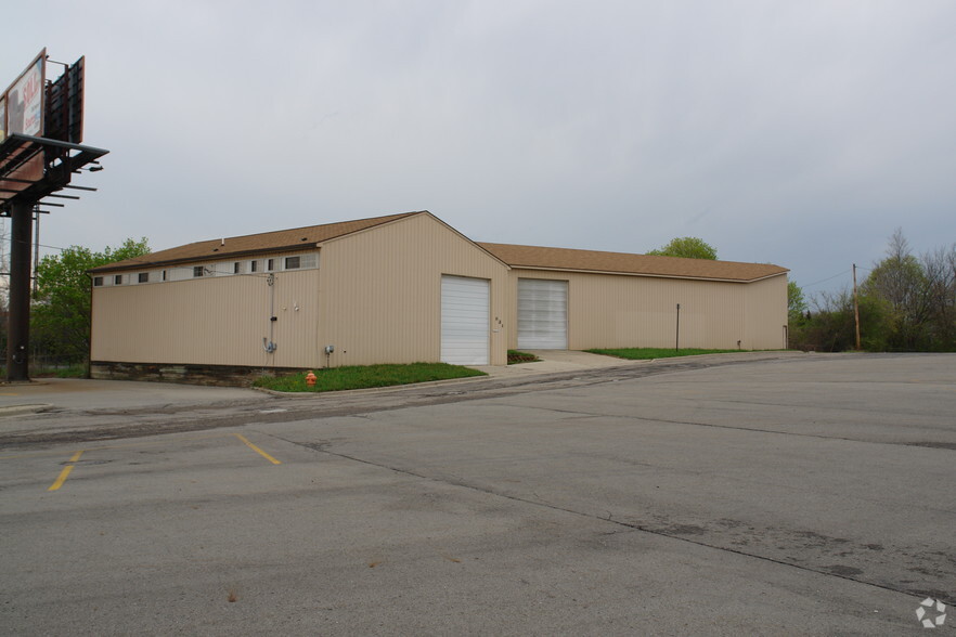 931 N Clippert St, Lansing, MI for lease - Building Photo - Image 1 of 4