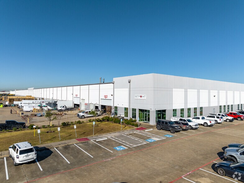 359 Old Underwood Rd, La Porte, TX à louer - Photo du bâtiment - Image 1 de 16