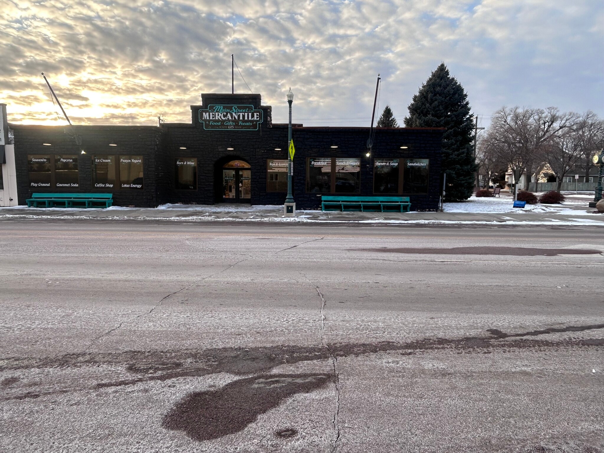 615 N Main St, Mitchell, SD for sale Primary Photo- Image 1 of 14