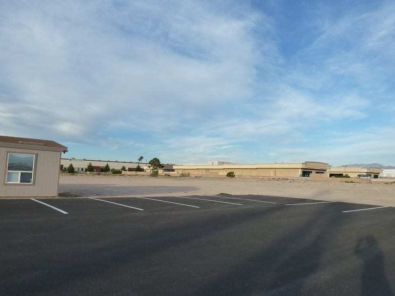 1705 E Sunset Rd, Las Vegas, NV à vendre - Photo du bâtiment - Image 1 de 1