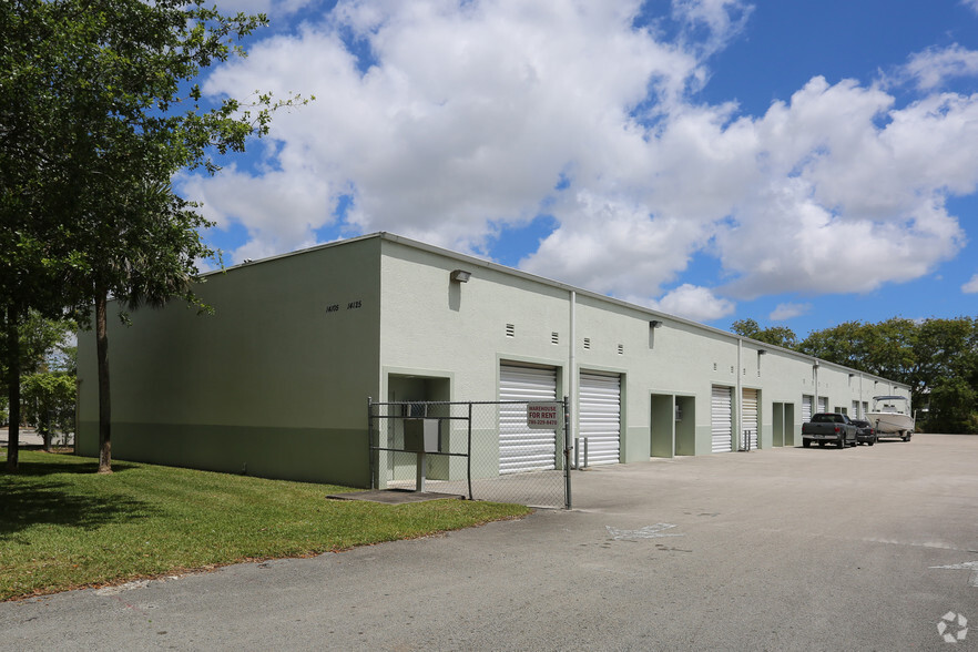 14105-14125 SW 139th Ct, Miami, FL for lease - Building Photo - Image 2 of 7