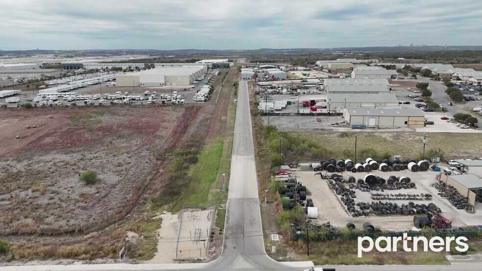 7637 FM 3009, Schertz, TX à vendre - Vidéo sur l’inscription commerciale - Image 2 de 6